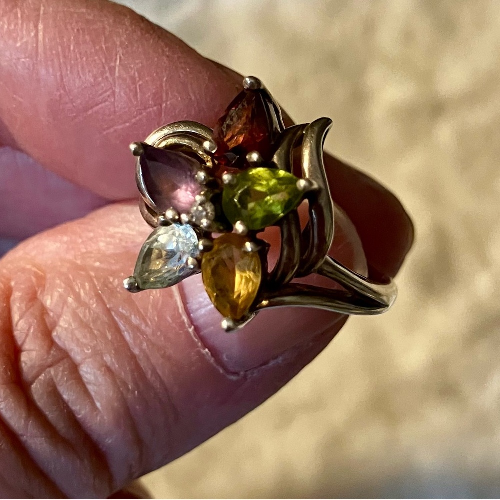 Silver Semi Precious Stones Flower Ring 7 - Picture 5 of 9